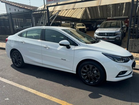 GM Cruze LTZ 1.4 TB Flex Branco 2018